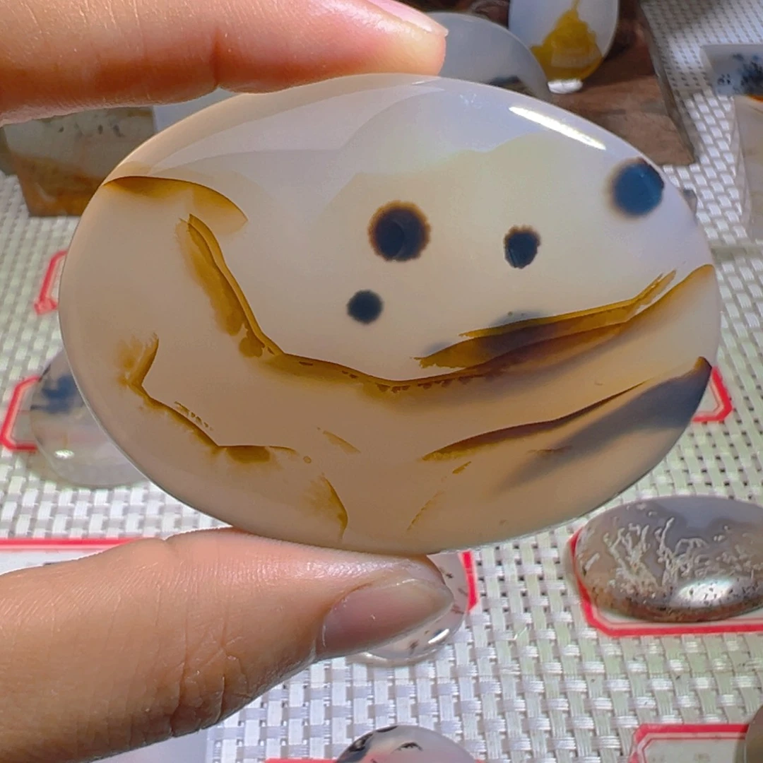 玛瑙/玉髓颈饰未镶嵌