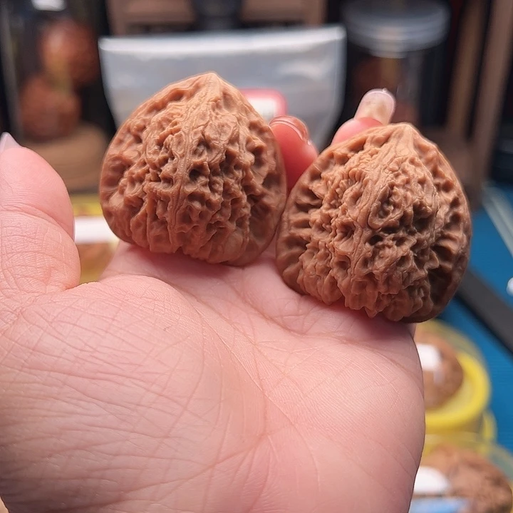 吊坠文玩核桃三角南疆 全品