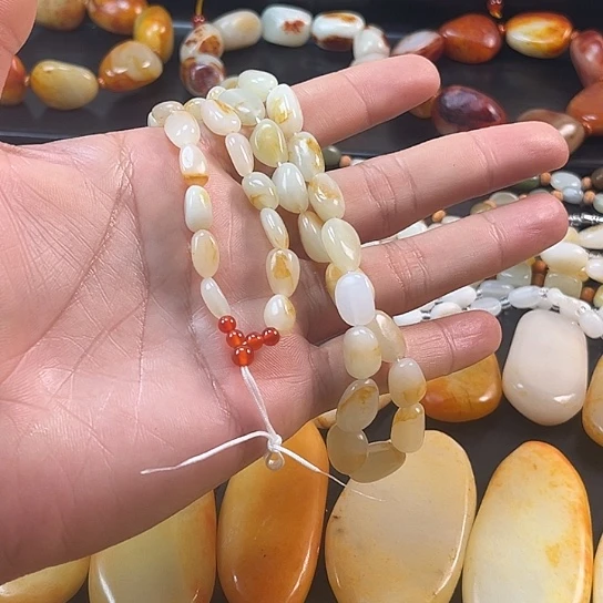 ℘***客和田玉未镶嵌颈饰