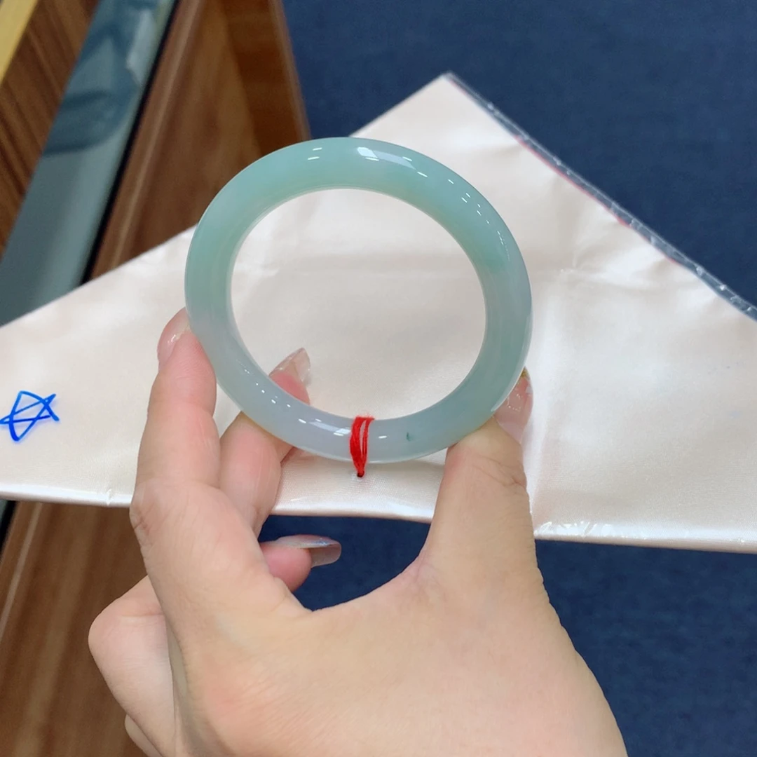 未镶嵌手镯翡翠买断