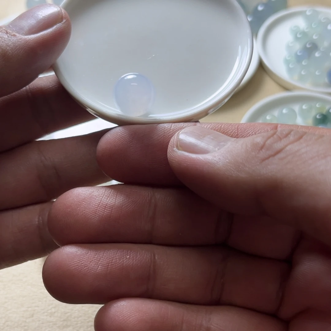 秋***光定制翡翠未镶嵌翡翠单珠