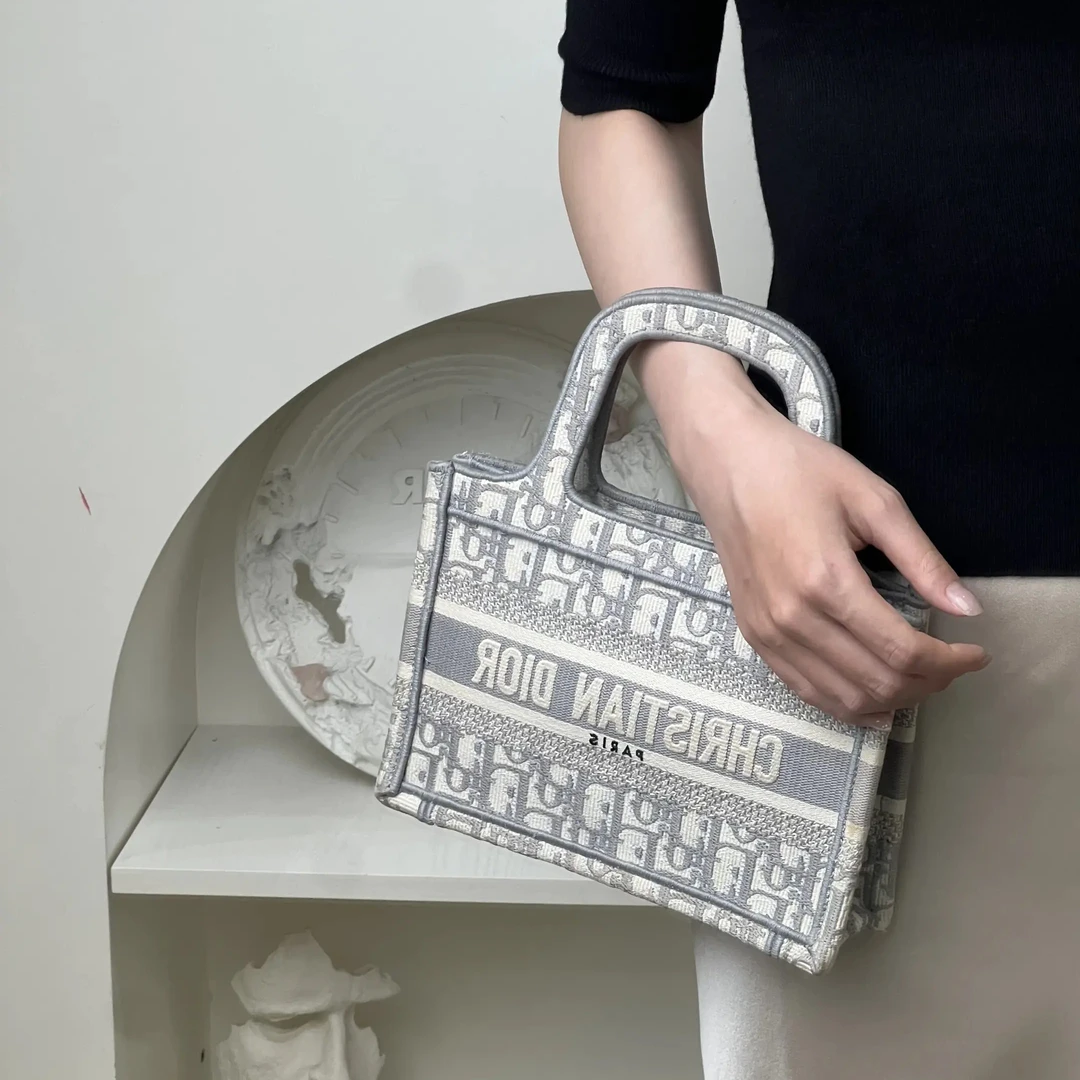 95新 DIOR/迪奥 Dior tote mini 灰色 /优品