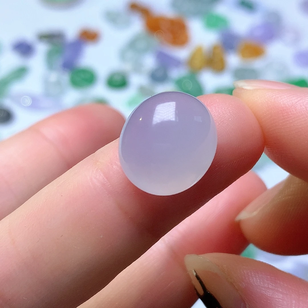 翡翠未镶嵌颈饰蛋