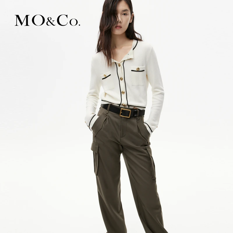 【诗语专属】MOCO冬雕花金扣撞边短款圆领针织衫开衫MBC4CAR026