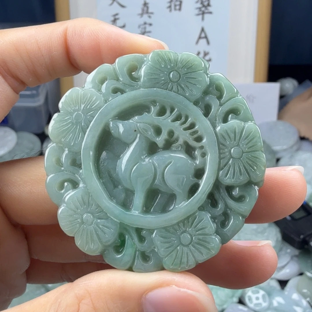 翡翠未镶嵌颈饰翡翠