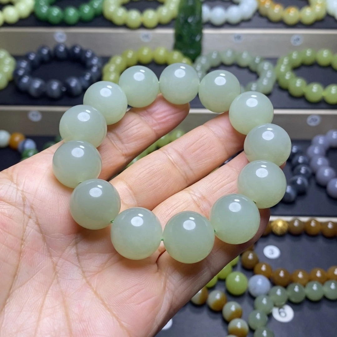 和田玉未镶嵌手串