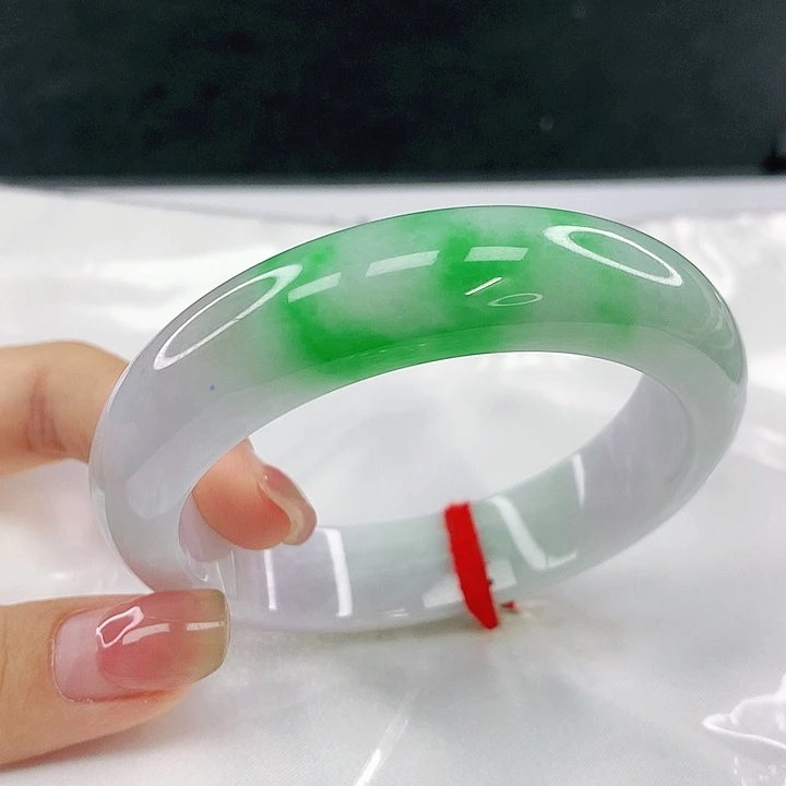 翡翠未镶嵌手镯圈56.6，0A036