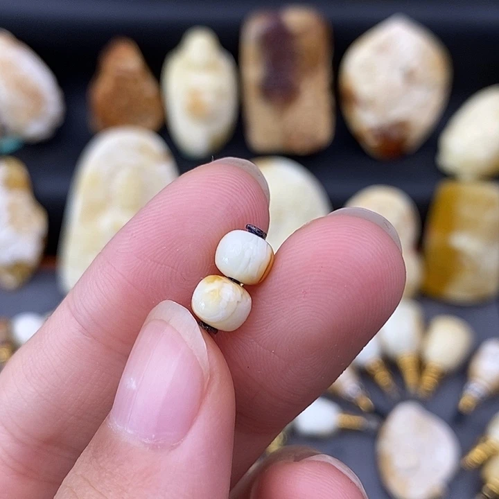 琥珀未镶嵌裸石6对珠c150