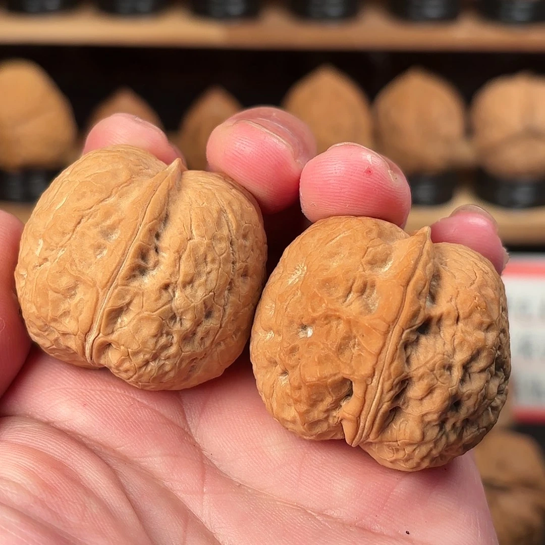 文玩核桃吊坠平头元宝