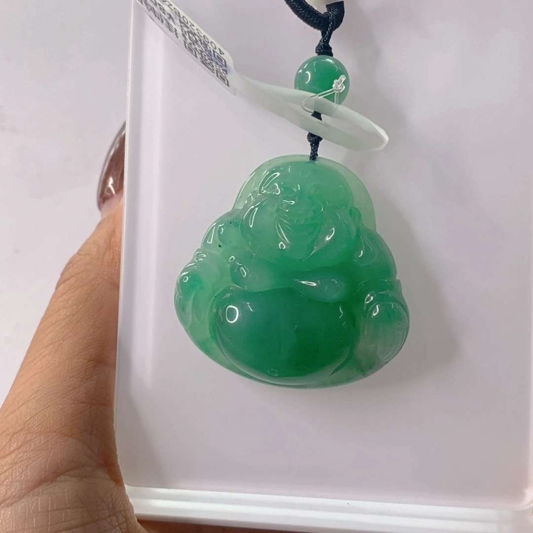 石英质玉未镶嵌颈饰