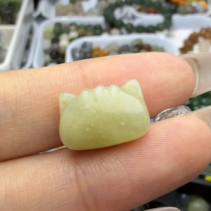 和田玉未镶嵌珠宝半成品