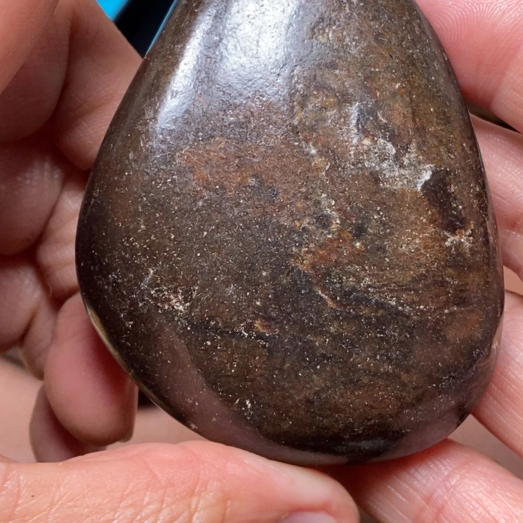 和田玉挂件足铂镶嵌