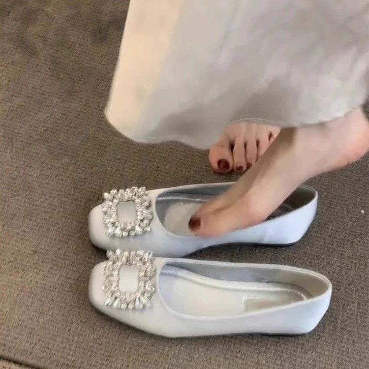 法式时尚防滑水钻豆豆鞋浅口春季平底方头单鞋软底韩版小香风百搭