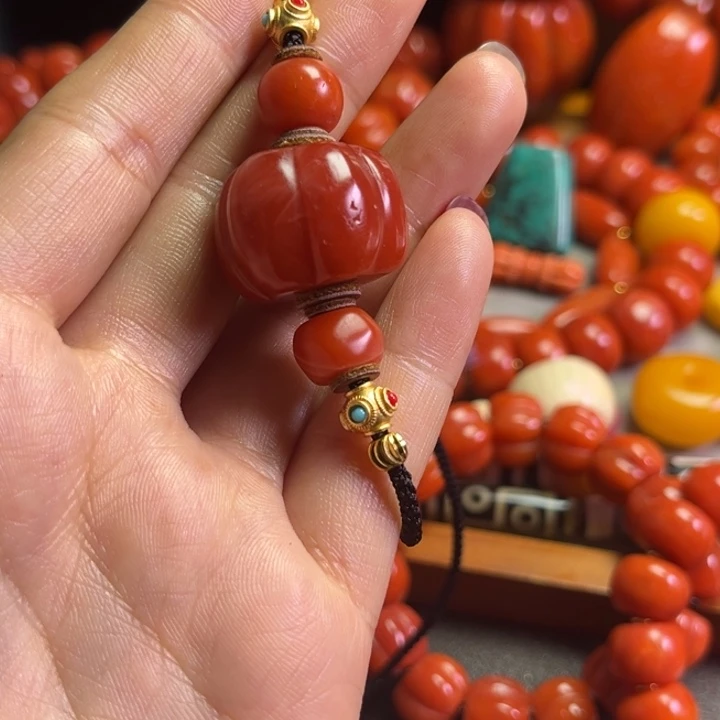 颈饰玻璃铲****琉璃…………….