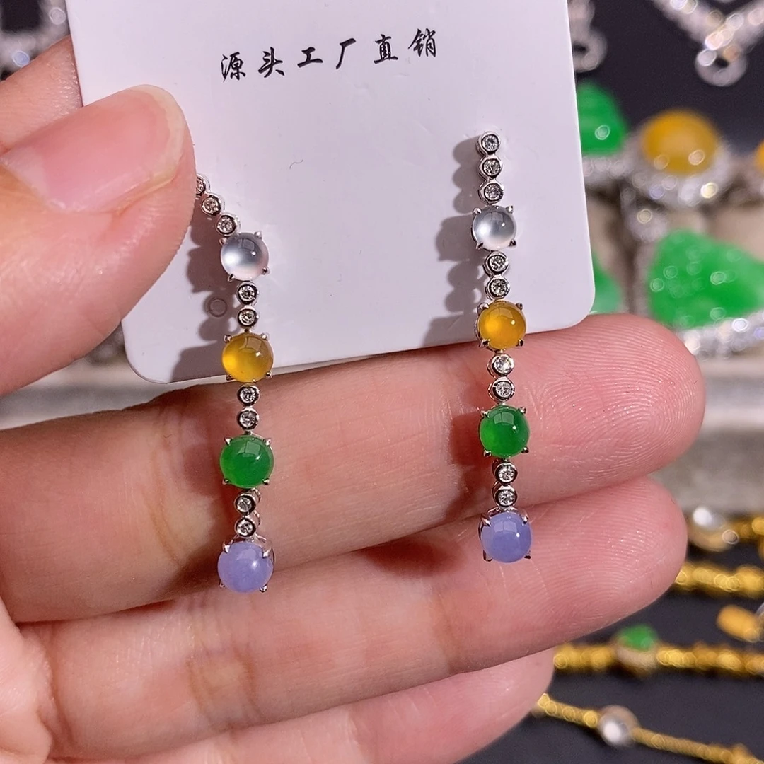 翡翠18K金镶嵌戒指