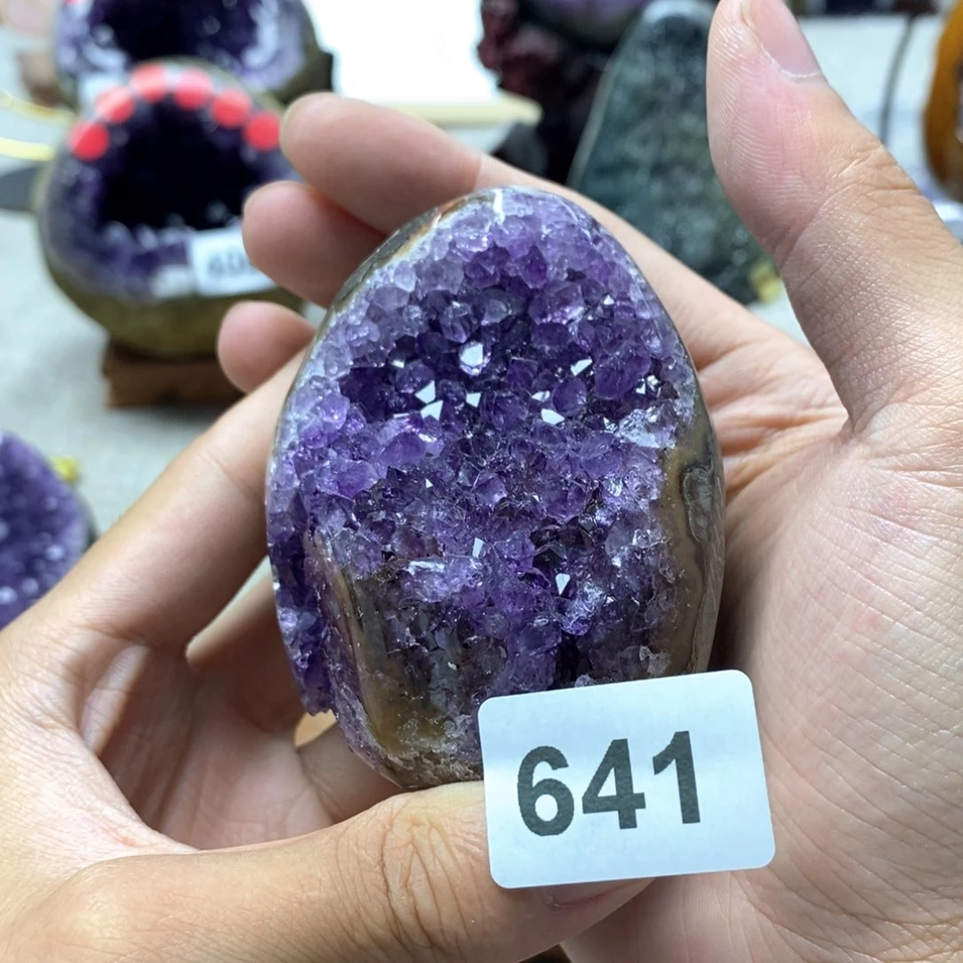 未镶嵌水晶大型摆件（非配饰）