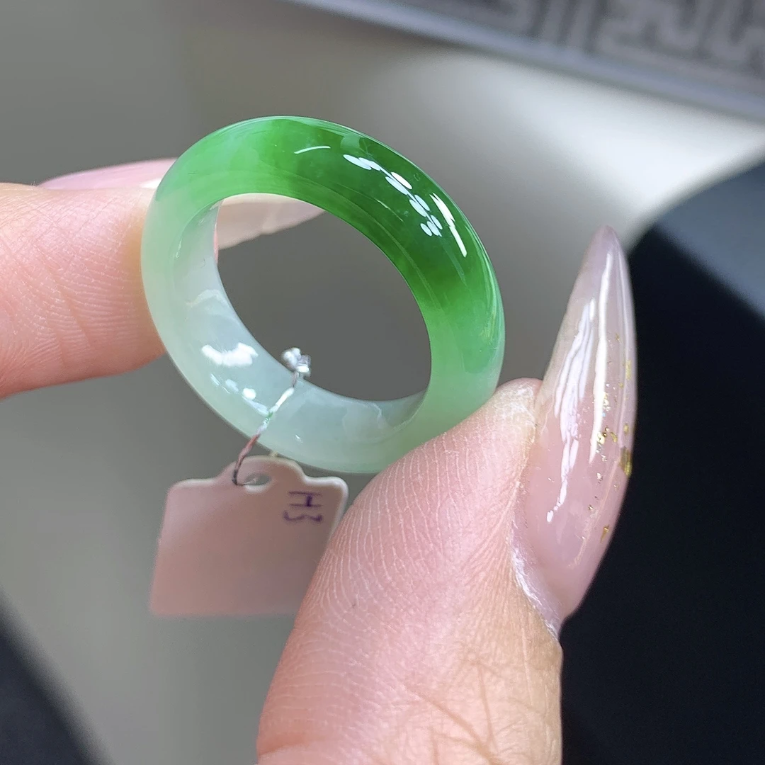 天然缅甸翡翠玉戒指 18号老坑飘辣阳绿翡翠戒圈尺寸18.1-6-3.8mm