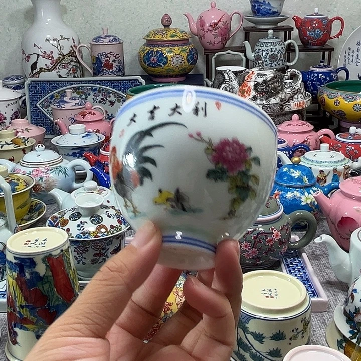 摆件瓷哈哈哈哈哈哈哈哈哈哈