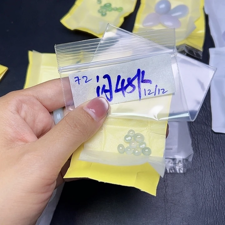 未镶嵌定制翡翠不