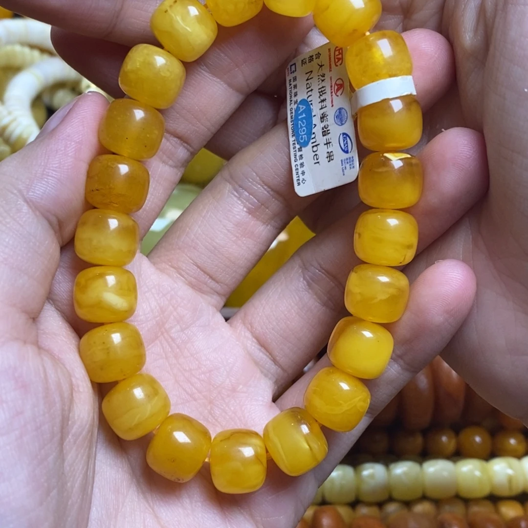 祝***歌琥珀未镶嵌珠宝奇石蜜蜡