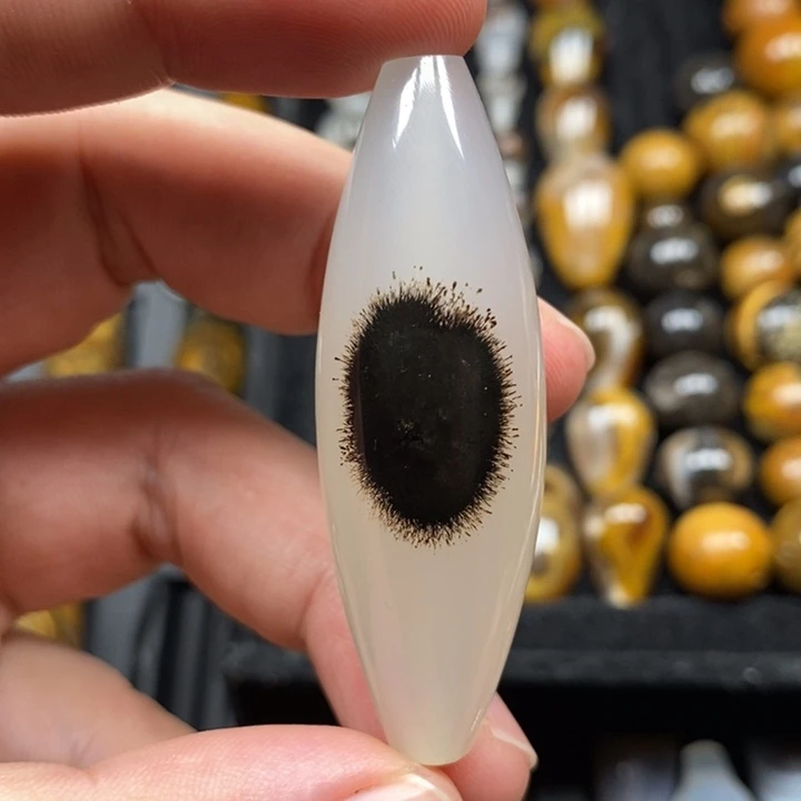 玛瑙/玉髓颈饰未镶嵌宫***.