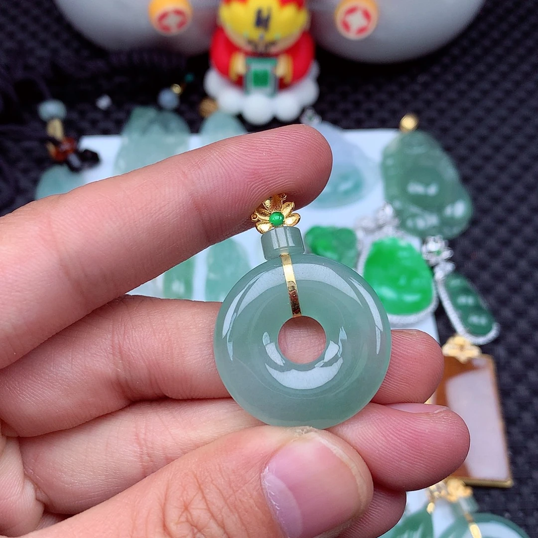 吊坠(不含链)18K金镶嵌翡翠