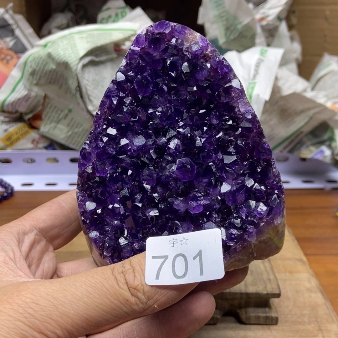 紫晶天然水晶摆件未镶嵌