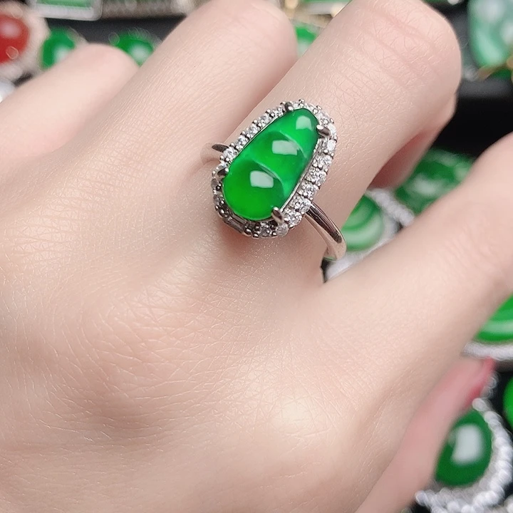 翡翠未镶嵌戒指戒指