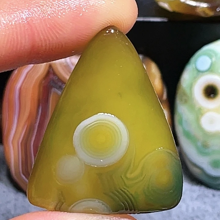 珠宝奇石玛瑙未镶嵌