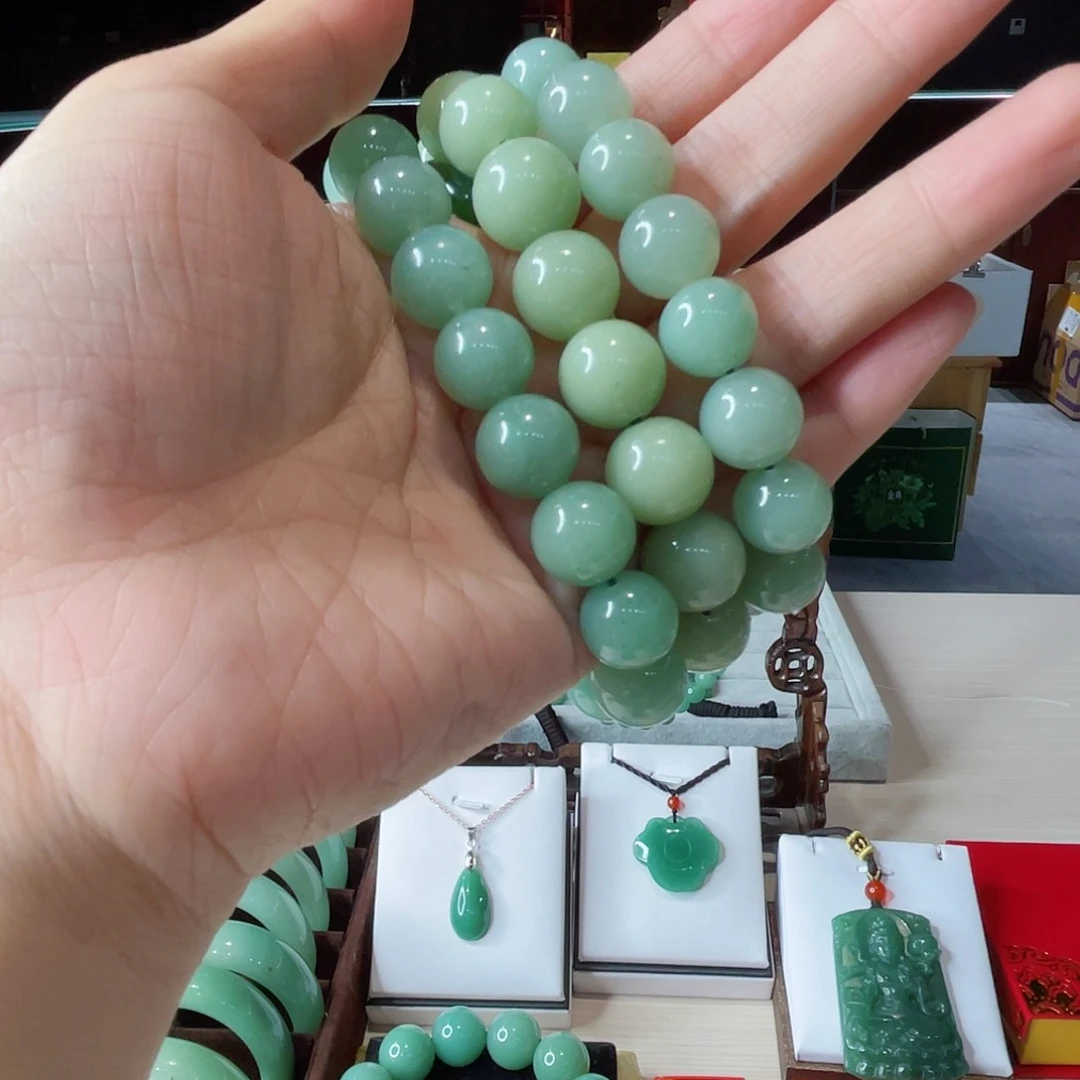 密玉（石英质玉）未镶嵌颈饰玉*坊