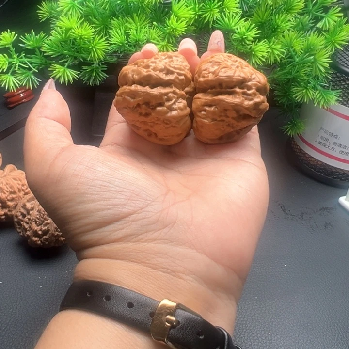 瀚***吊坠猴头核桃蛤蟆核桃44