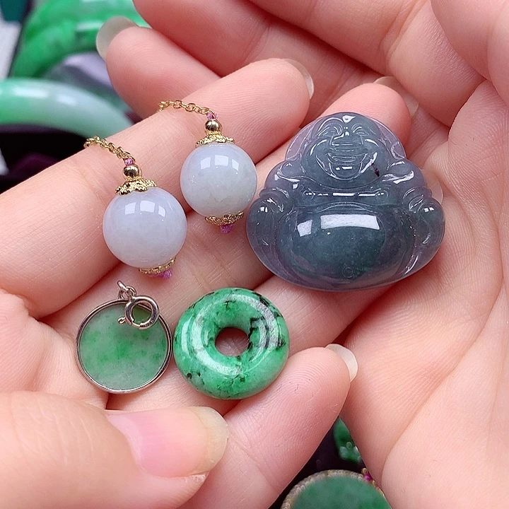 翡翠未镶嵌颈饰翡翠