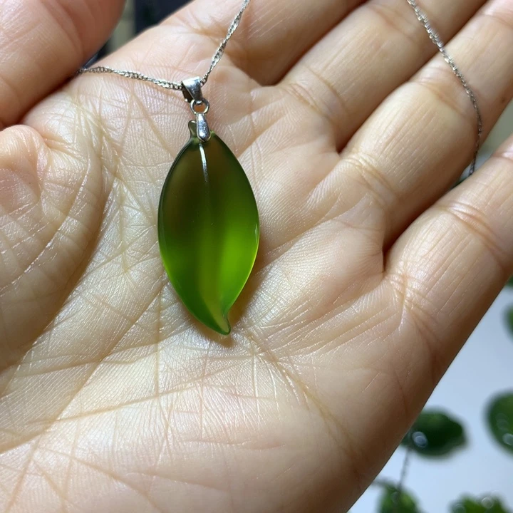 岫玉银S925镶嵌颈饰吊坠