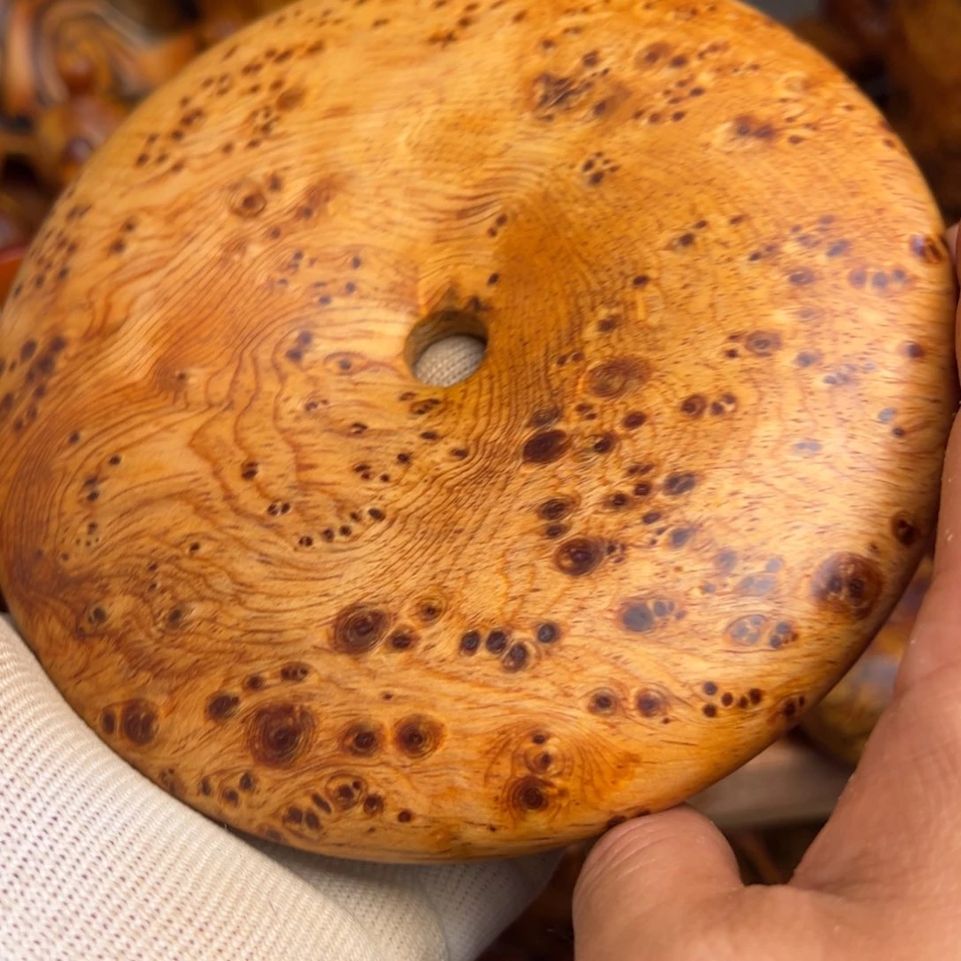 a***n松木（琥珀木）无事牌