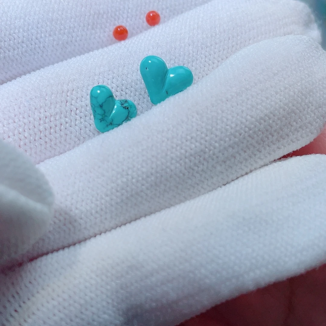 欧***香南红玛瑙未镶嵌珠宝奇石