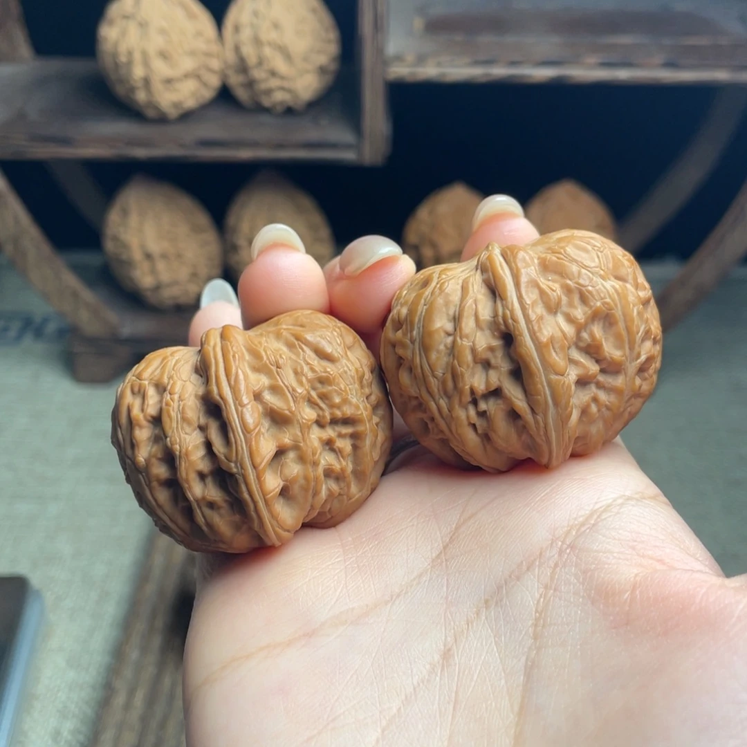 吊坠文玩核桃元宝41 全品白茬精配毕业红皮