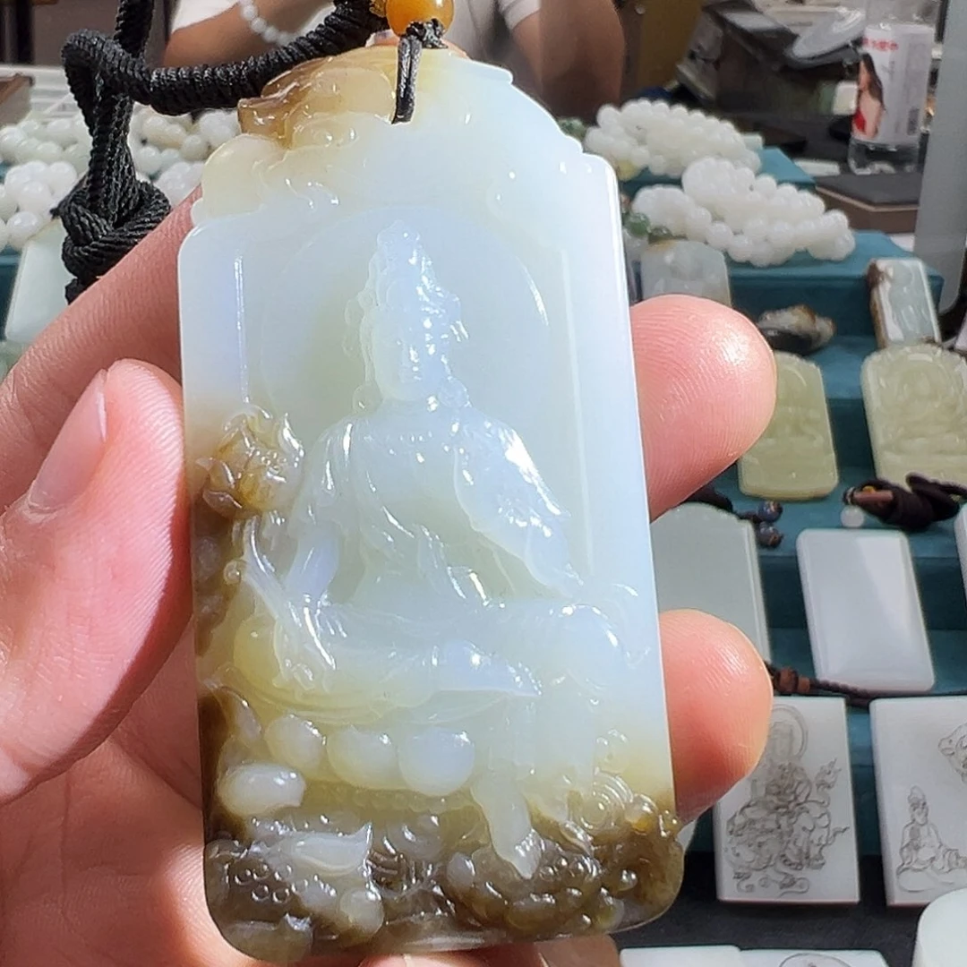 和田玉未镶嵌颈饰