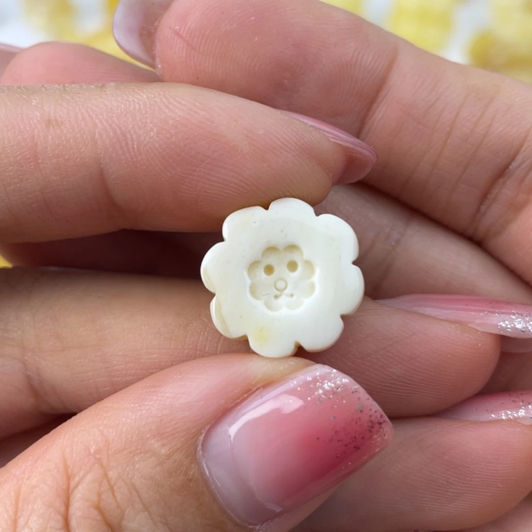 琥珀裸石未镶嵌蜜蜡
