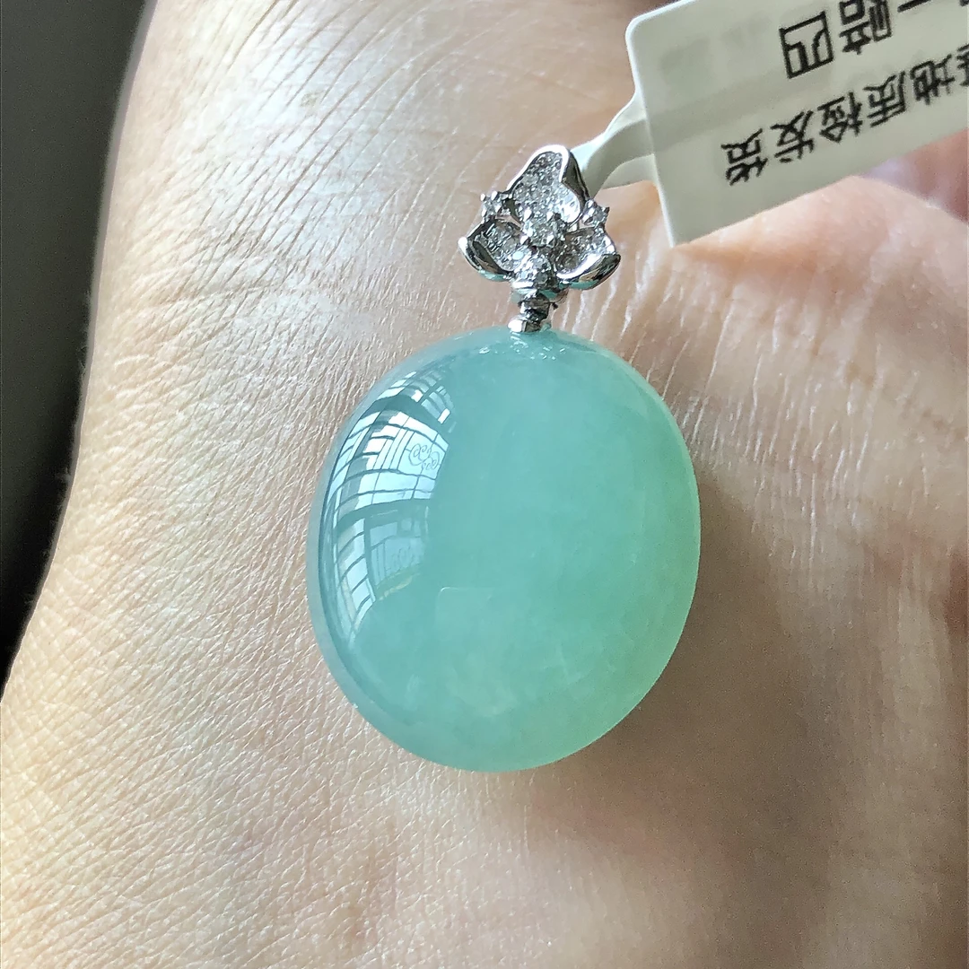 缅甸天然A货翡翠18k金镶嵌老坑冰种满绿蛋面吊坠尺寸28.7/18/8.8