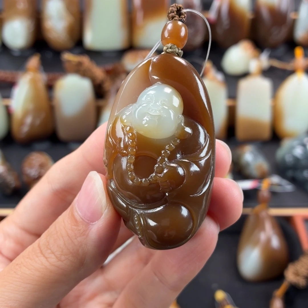 颈饰未镶嵌和田玉