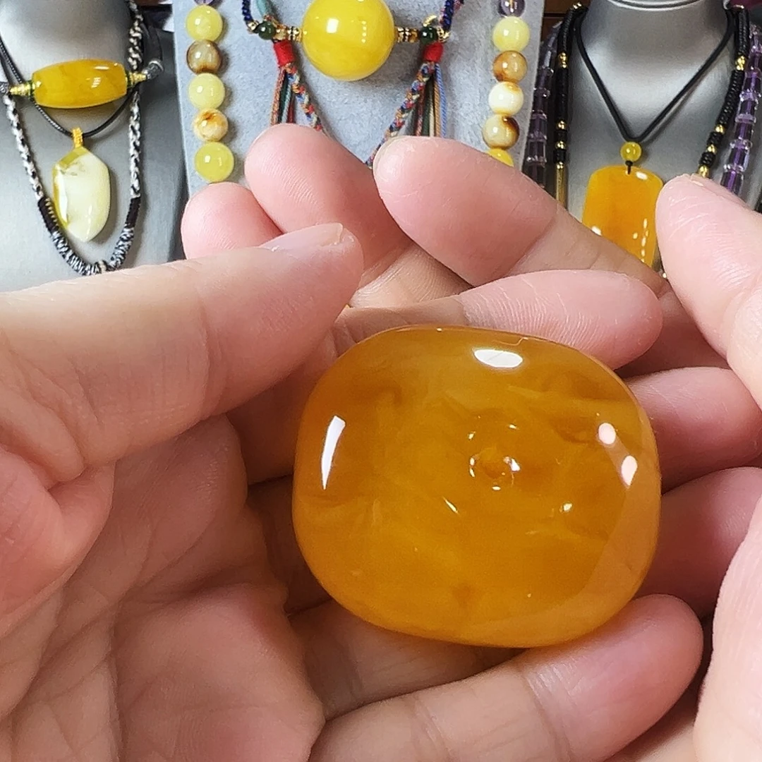 蜜蜡未镶嵌颈饰琥珀蜜蜡焦皮料芬达色藏扣