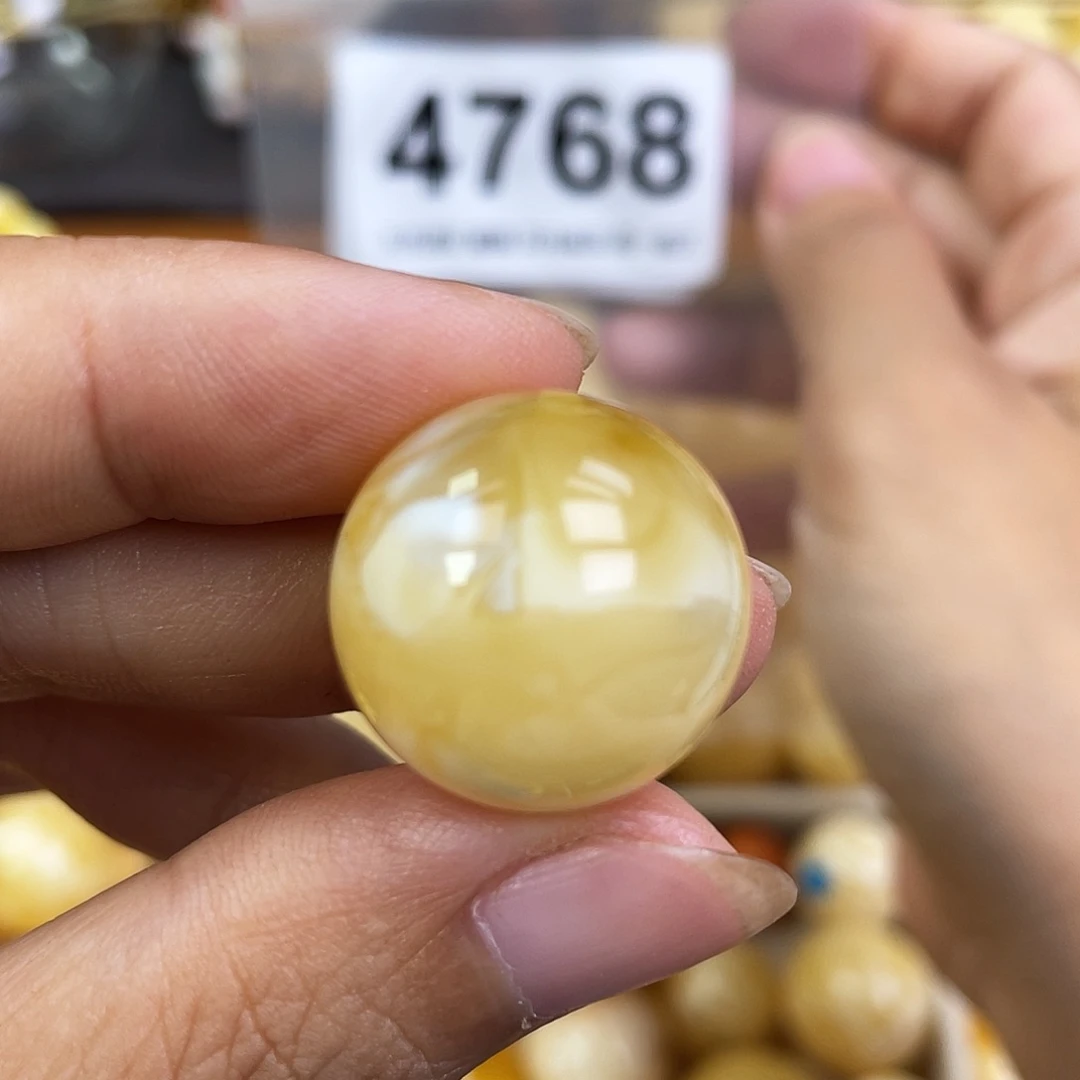 琥珀未镶嵌珠宝奇石19.5