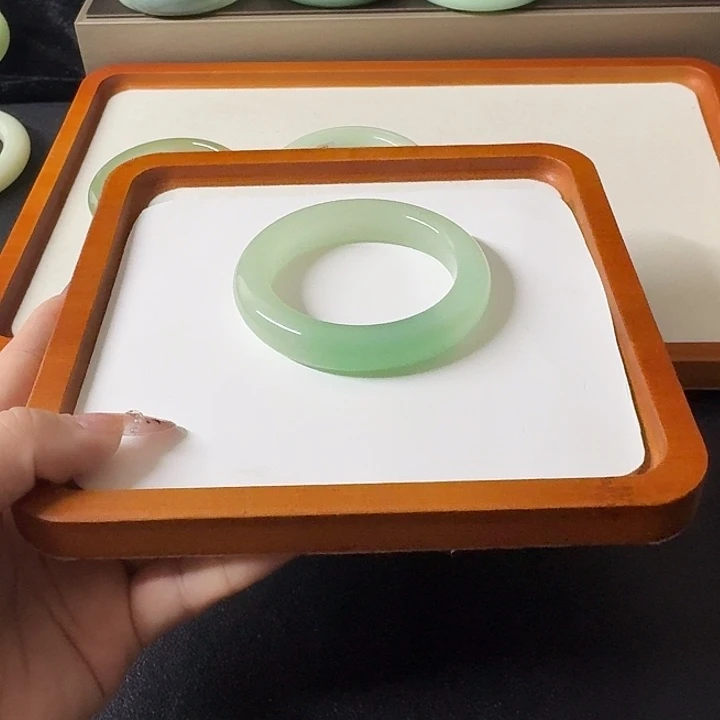 梨***卿非金属时尚国风手镯梨花