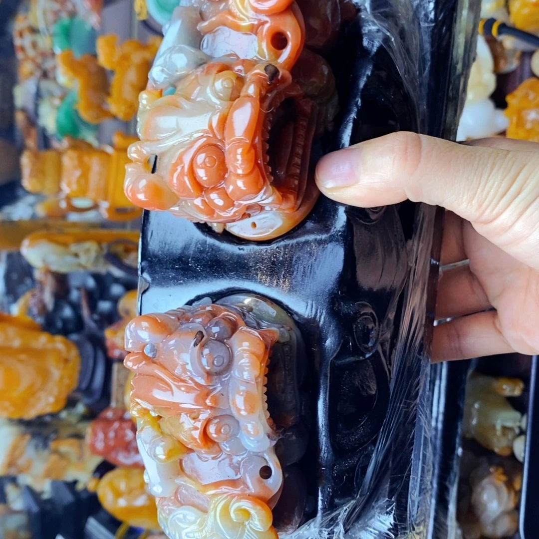 石英质玉（黄龙玉）未镶嵌吊坠(不含链)