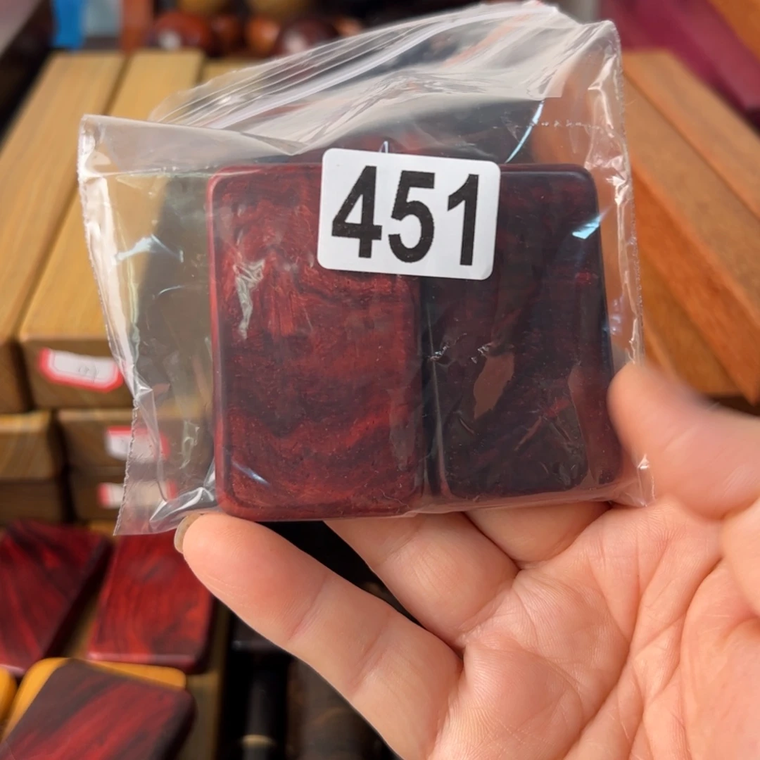 七***河卢氏黑黄檀（大叶紫檀）