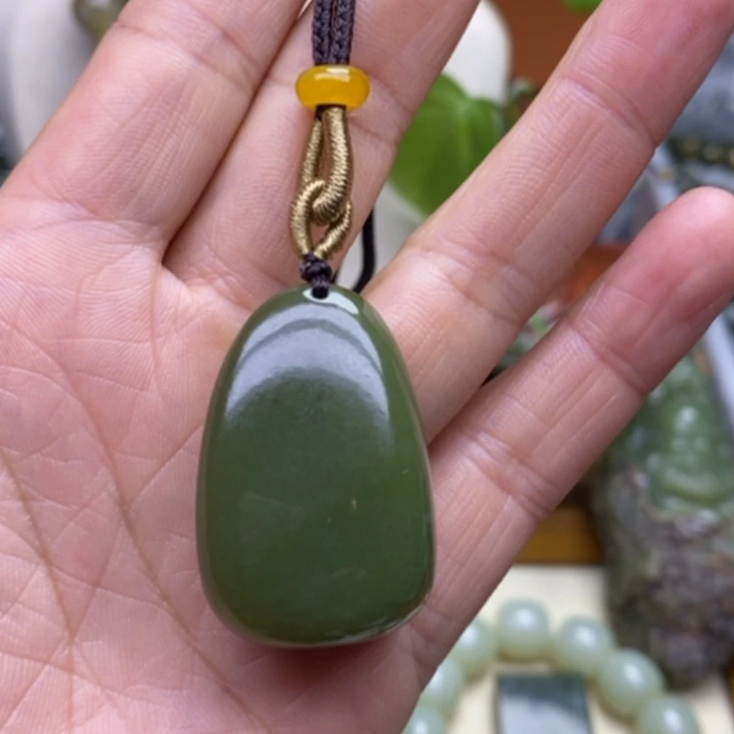 【闪购商品】未镶嵌岫岩河磨玉（透闪石质玉）挂件
