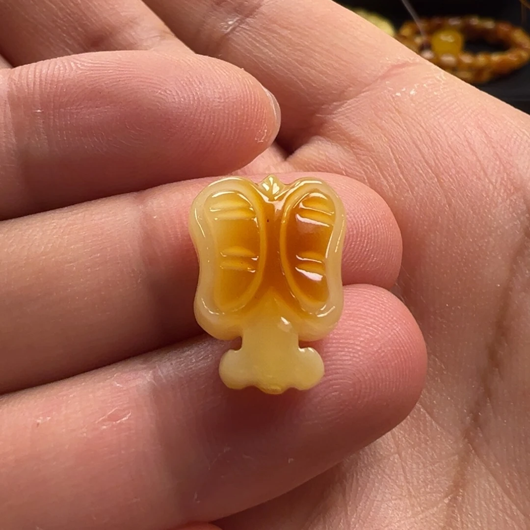 蜜蜡颈饰未镶嵌芭蕉扇