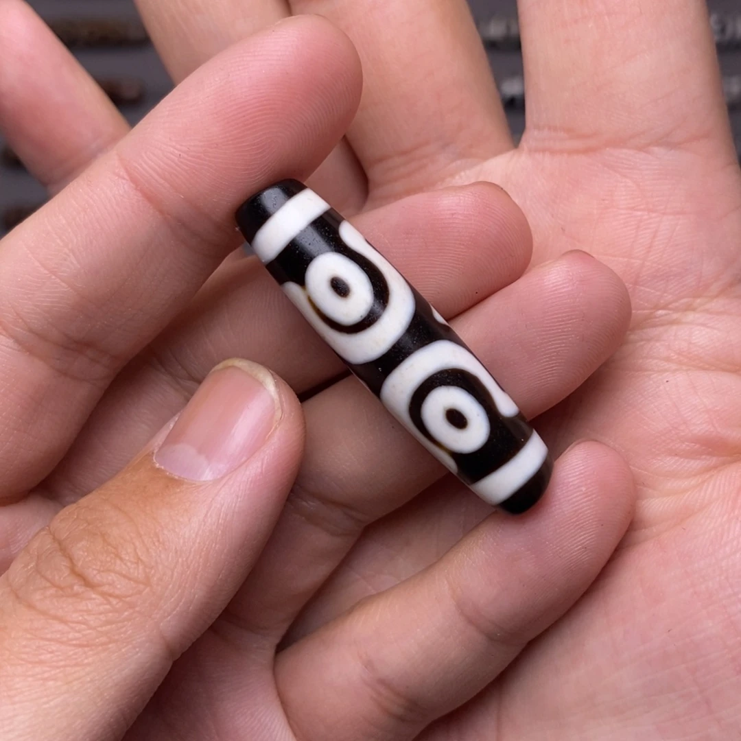 玛瑙/玉髓颈饰未镶嵌培**南