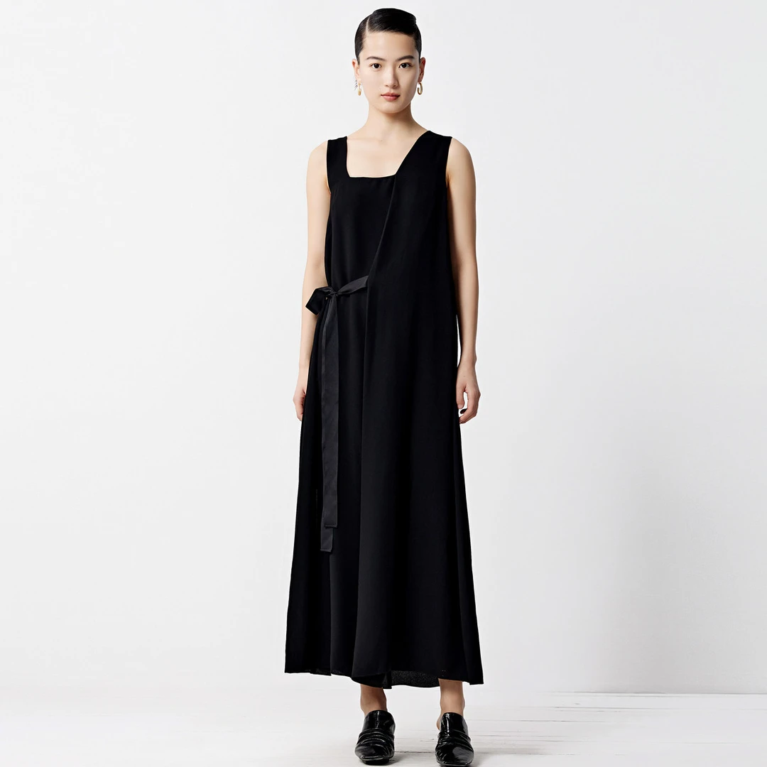 【妍妍精选】ZHUCHONGYUN不规则简约黑色无袖A摆连衣裙