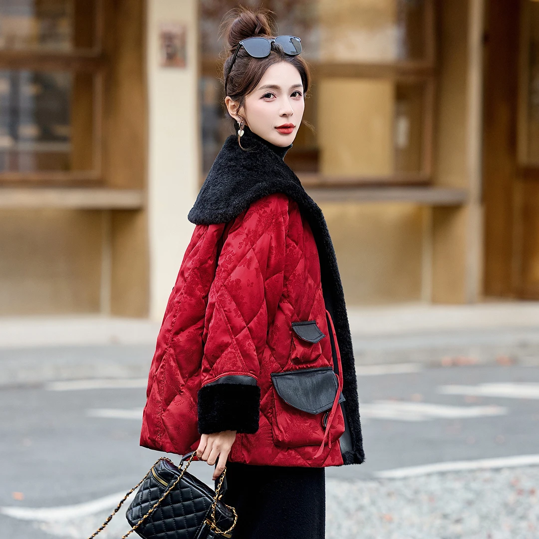 新年战袍国风提花羽绒服女冬季新款高级感皮毛一体红色白鸭绒外套